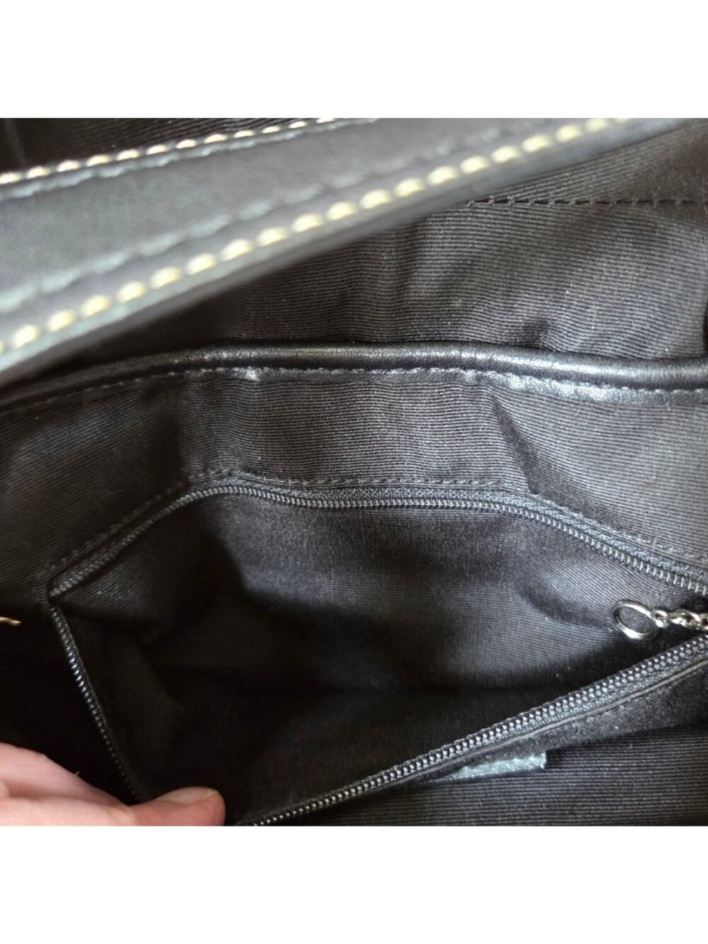 Vintage Coach Soho Black Leather Flap Shoulder Bag F10909 Y2K Contrast Stitching - Picture 16 of 16